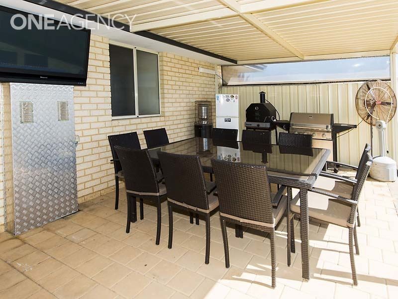 2 Milano Loop, Seville Grove WA 6112