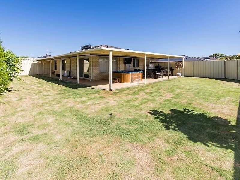 2 Milano Loop, Seville Grove WA 6112