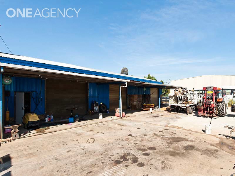26 Owen Road, Kelmscott WA 6111