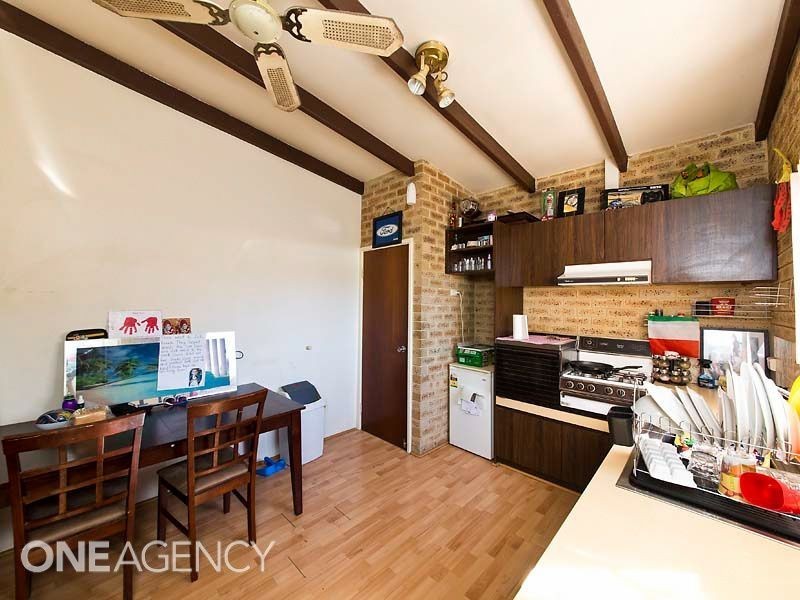 43 Banksia Road, Camillo WA 6111