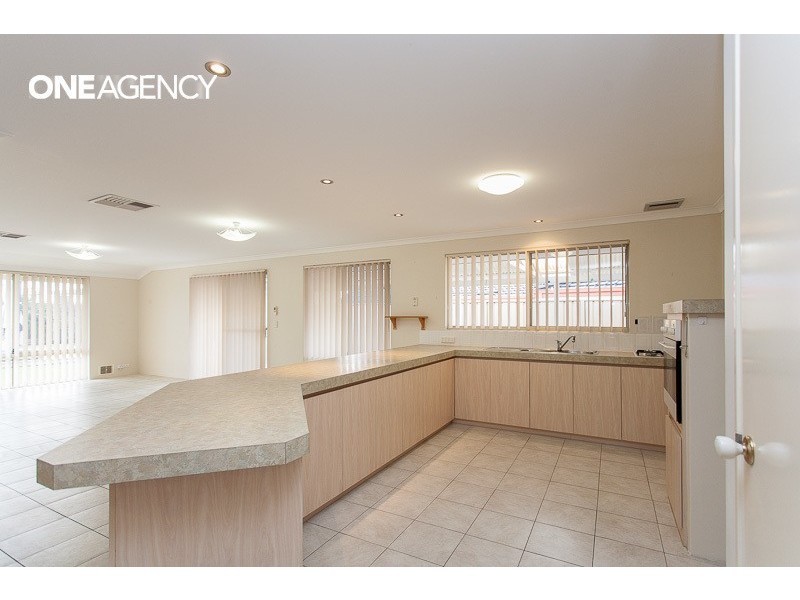 45 Ridge Road, Cockburn Central WA 6164