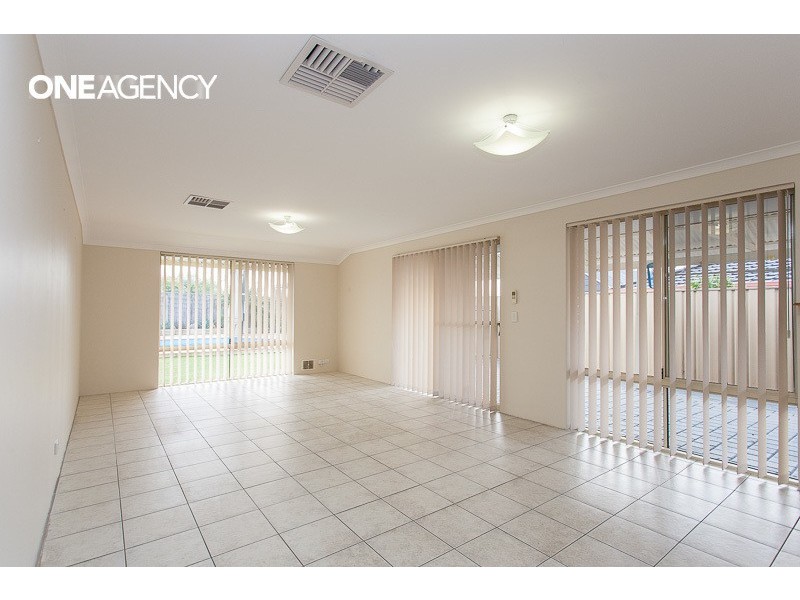 45 Ridge Road, Cockburn Central WA 6164