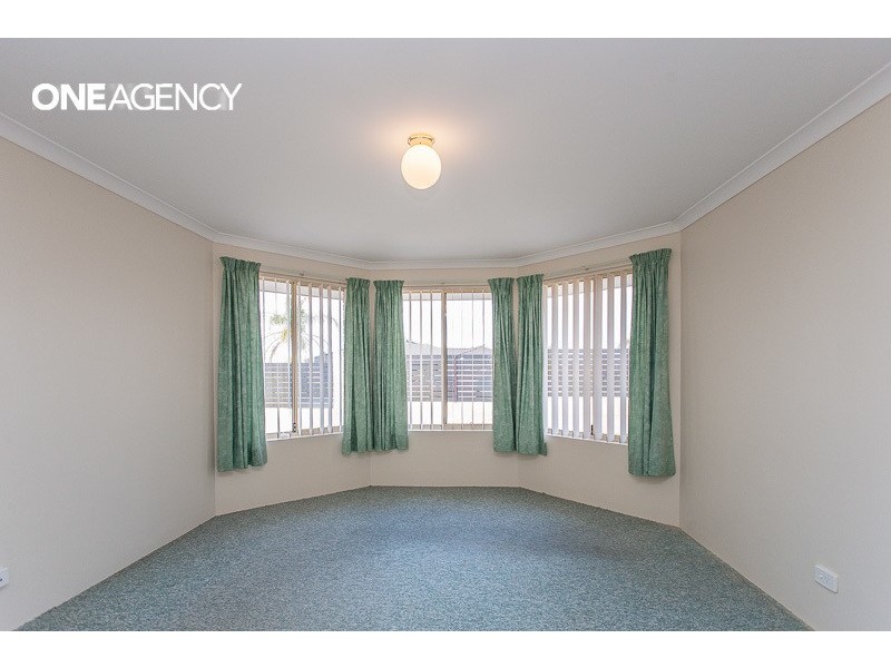 45 Ridge Road, Cockburn Central WA 6164
