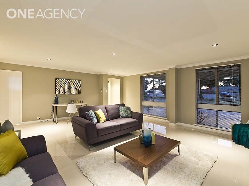 15 Helena Crescent, Thornlie WA 6108