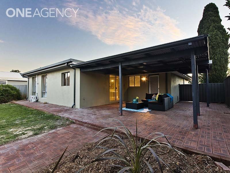 15 Helena Crescent, Thornlie WA 6108