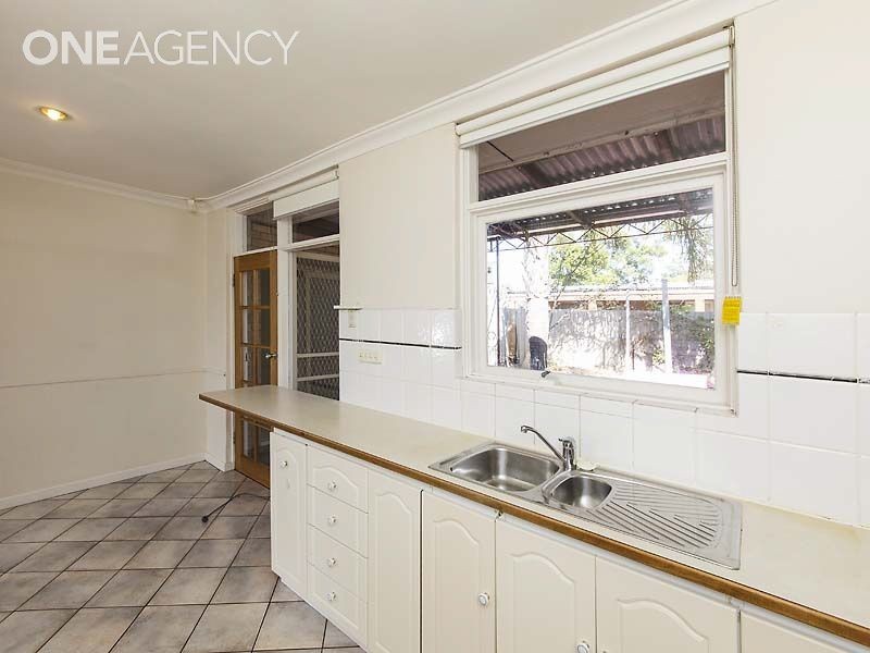 51 Lantana Way, Camillo WA 6111