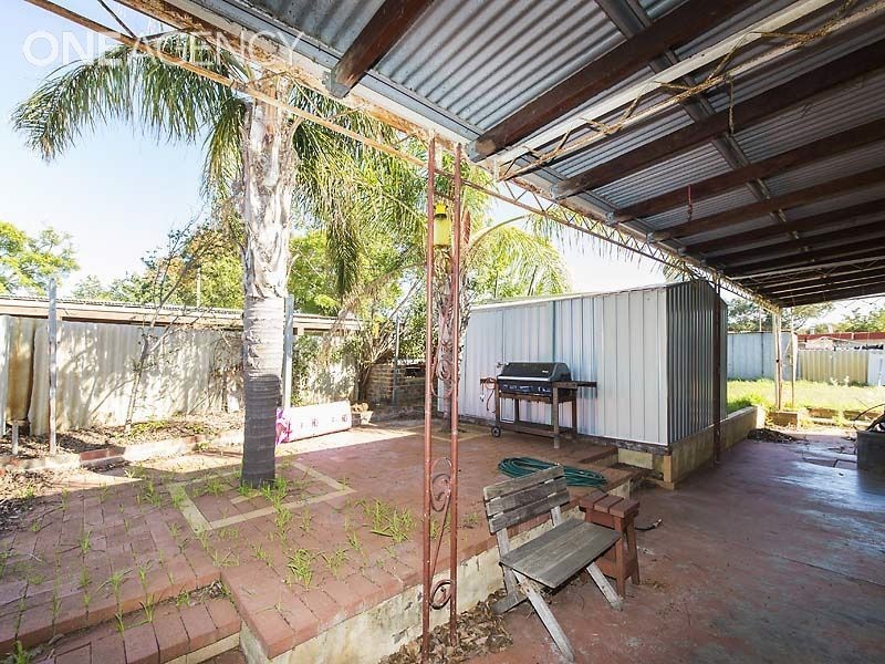 51 Lantana Way, Camillo WA 6111