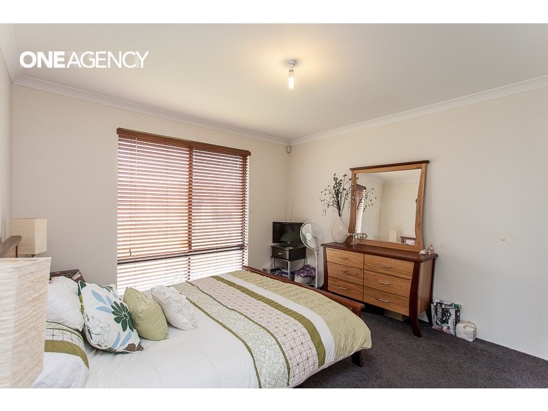 2 Poseidon Road, Byford WA 6122