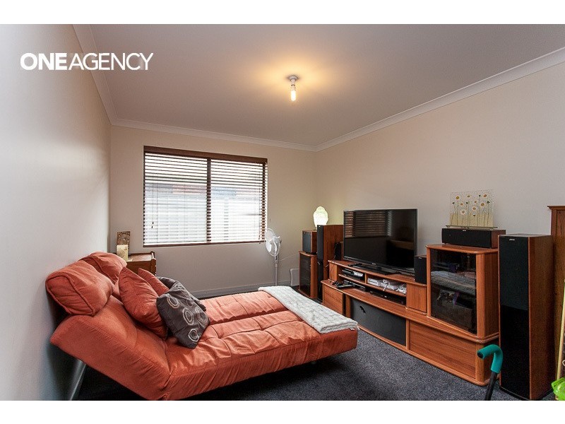 2 Poseidon Road, Byford WA 6122