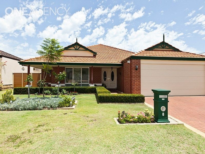 8 Emmet Parkway, Canning Vale WA 6155