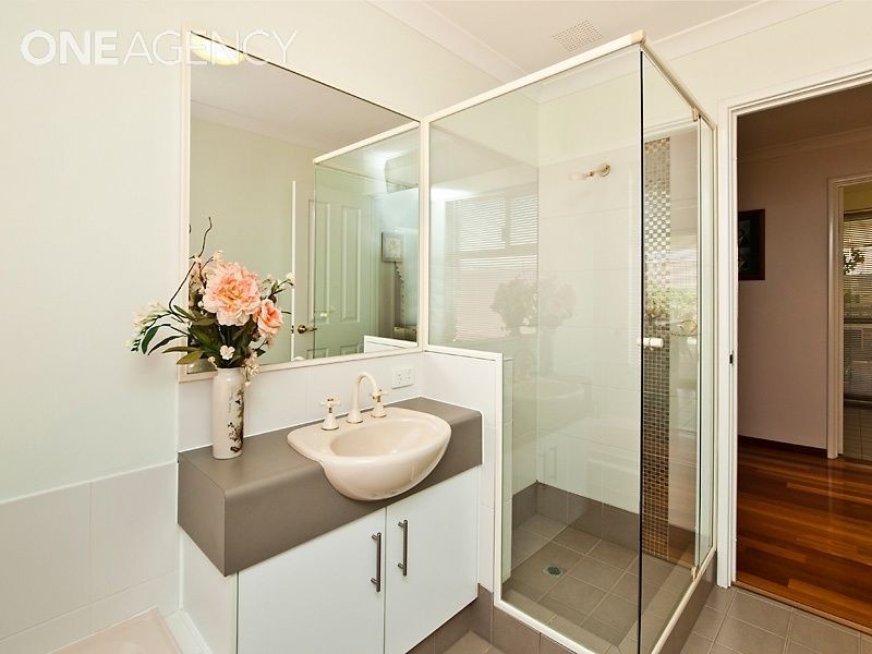 8 Emmet Parkway, Canning Vale WA 6155