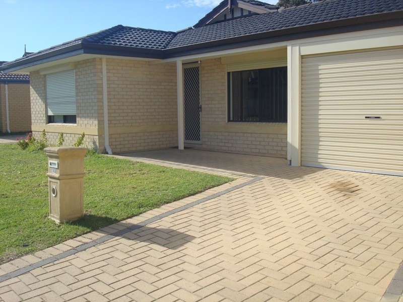 14A Devonshire Terrace, Armadale WA 6112