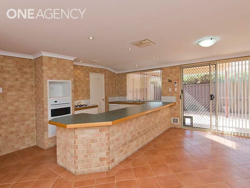 16 Madden Place, Huntingdale WA 6110