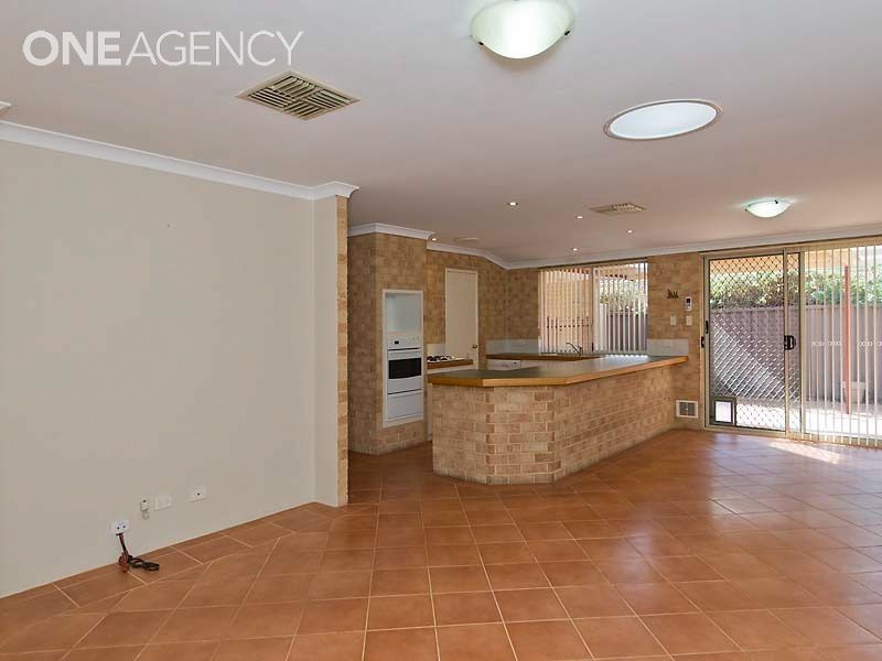 16 Madden Place, Huntingdale WA 6110