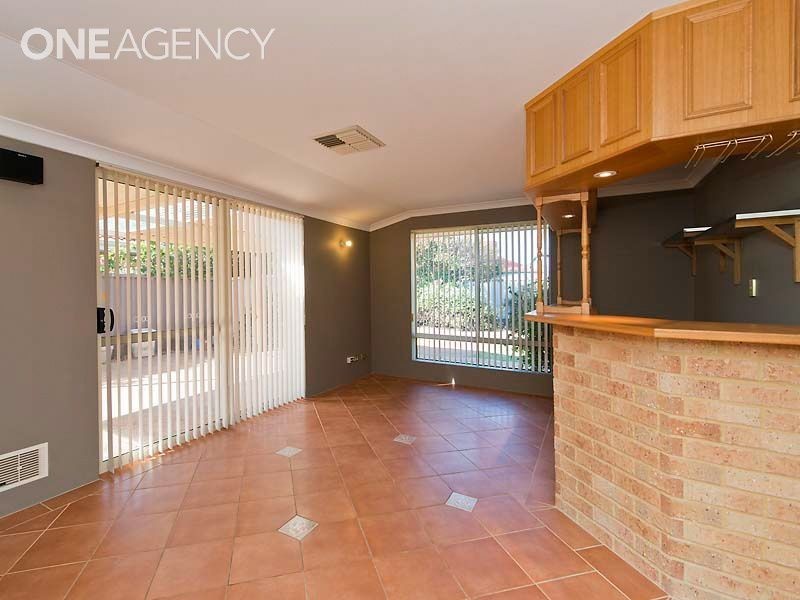 16 Madden Place, Huntingdale WA 6110