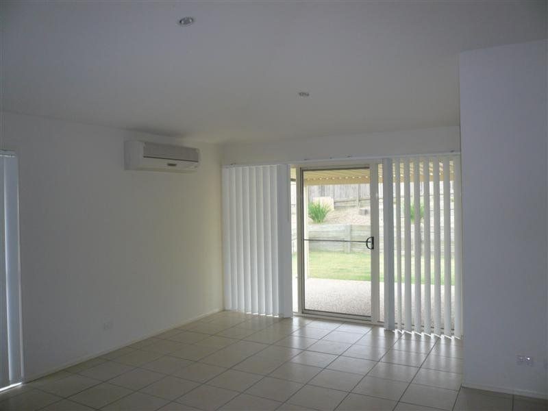 8 Madison Road, Coomera QLD 4209