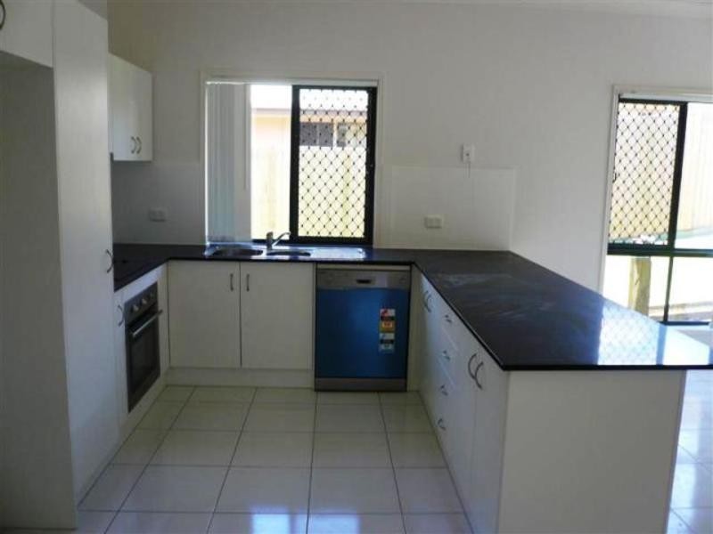 10 Santana Road, Coomera QLD 4209