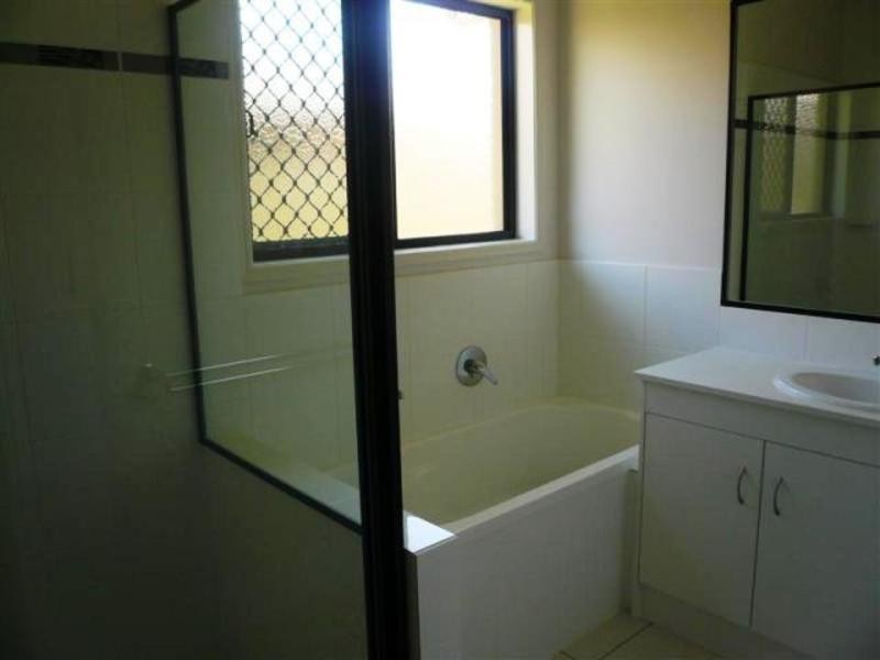 10 Santana Road, Coomera QLD 4209