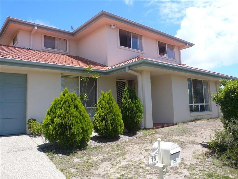 15 Binkar Boulevard, Robina QLD 4226