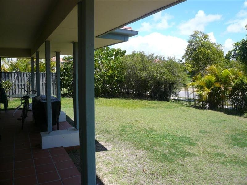 15 Binkar Boulevard, Robina QLD 4226