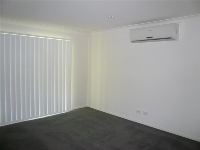 1 Charlton Crescent, Ormeau QLD 4208