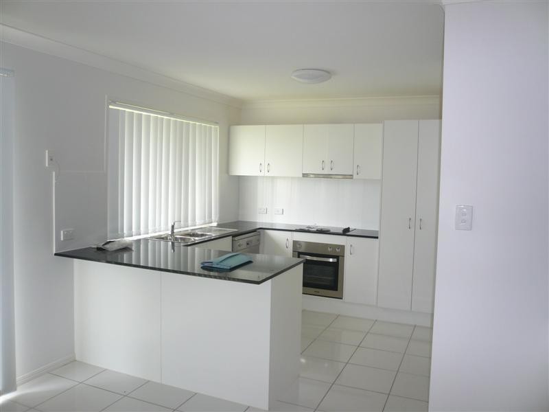 1 Charlton Crescent, Ormeau QLD 4208