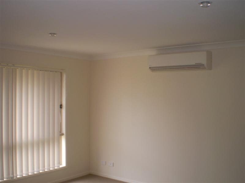 16 Dornoch Crescent, Raceview QLD 4305