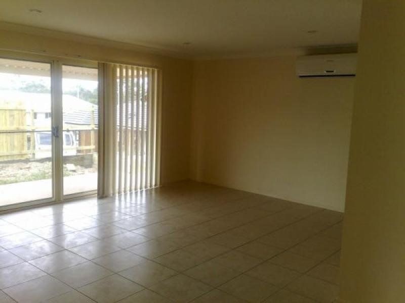 8 Aramac Street, Brassall QLD 4305