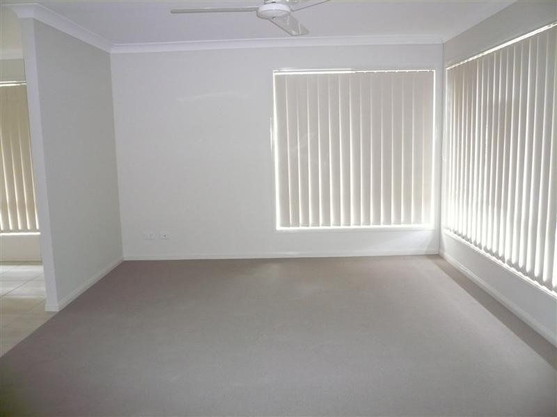 21 Garawarra Crescent, Upper Coomera QLD 4209