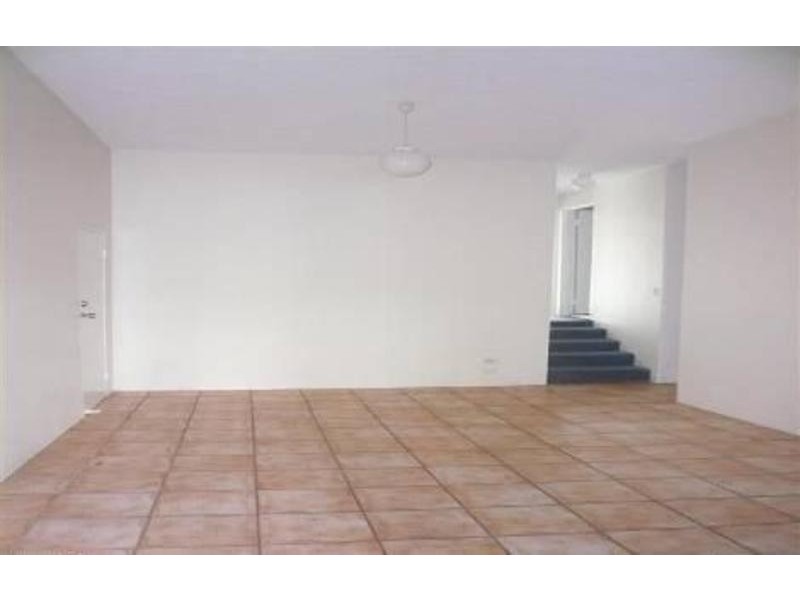 3/10 Duet Drive, Mermaid Waters QLD 4218