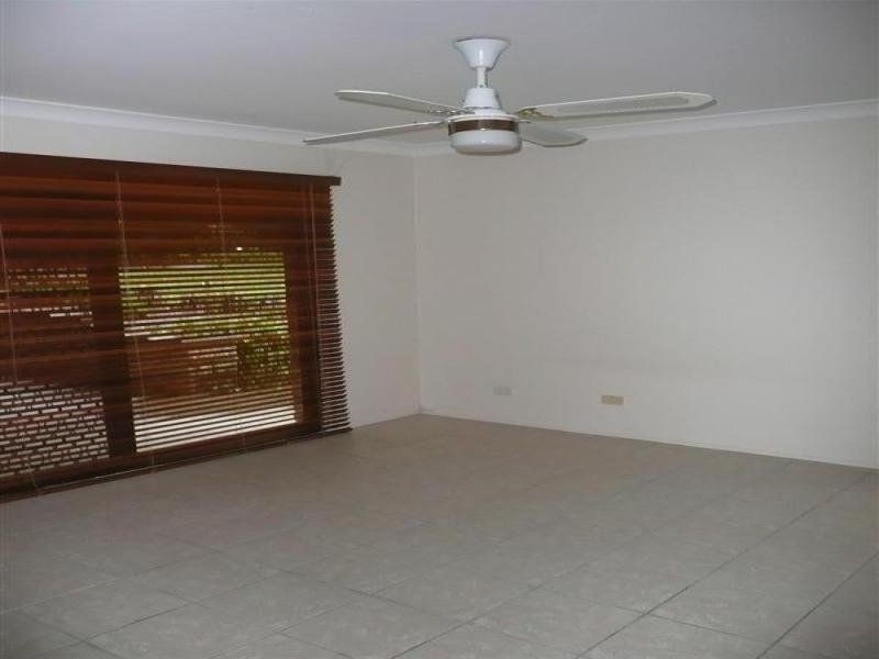 49 Yangoora Crescent, Ashmore QLD 4214