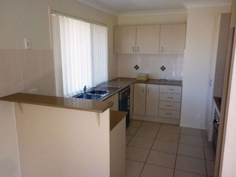 18 Marigold Avenue, Regents Park QLD 4118