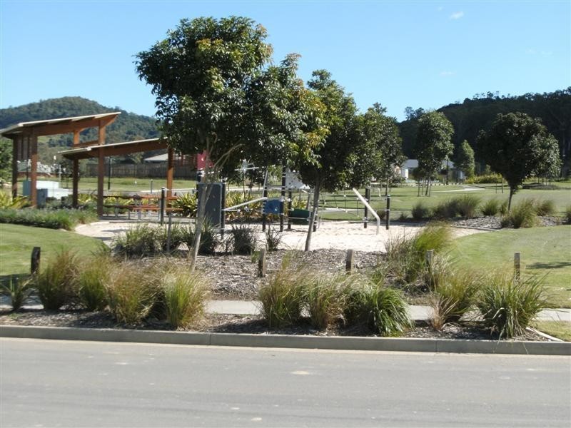 5 Skyline Circuit, Bahrs Scrub QLD 4207