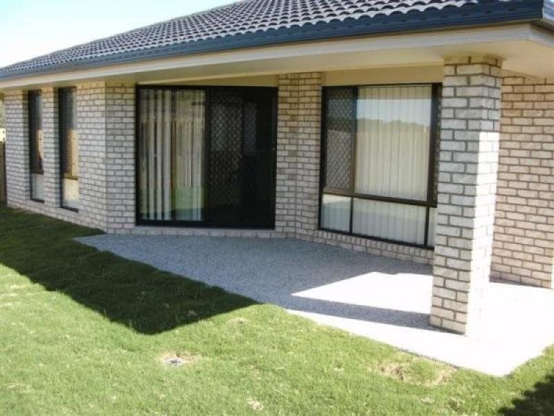 5 Skyline Circuit, Bahrs Scrub QLD 4207