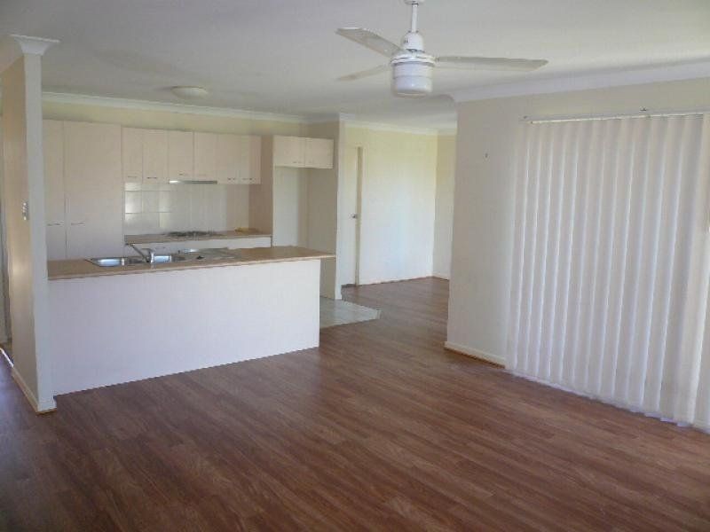 13 Glengarry Lane, Raceview QLD 4305