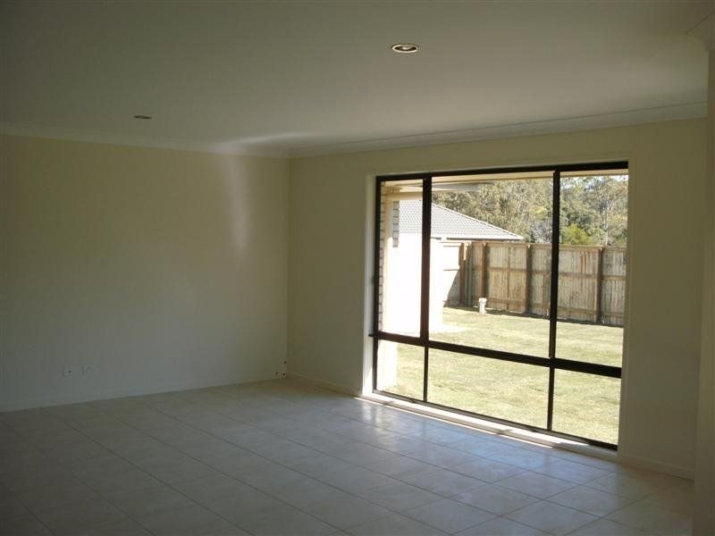 5 Woodfern Drive, Upper Caboolture QLD 4510