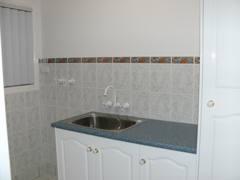 4 Frascati Street, Mermaid Waters QLD 4218