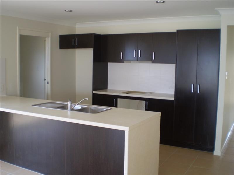 13 Alvine Drive, Eagleby QLD 4207