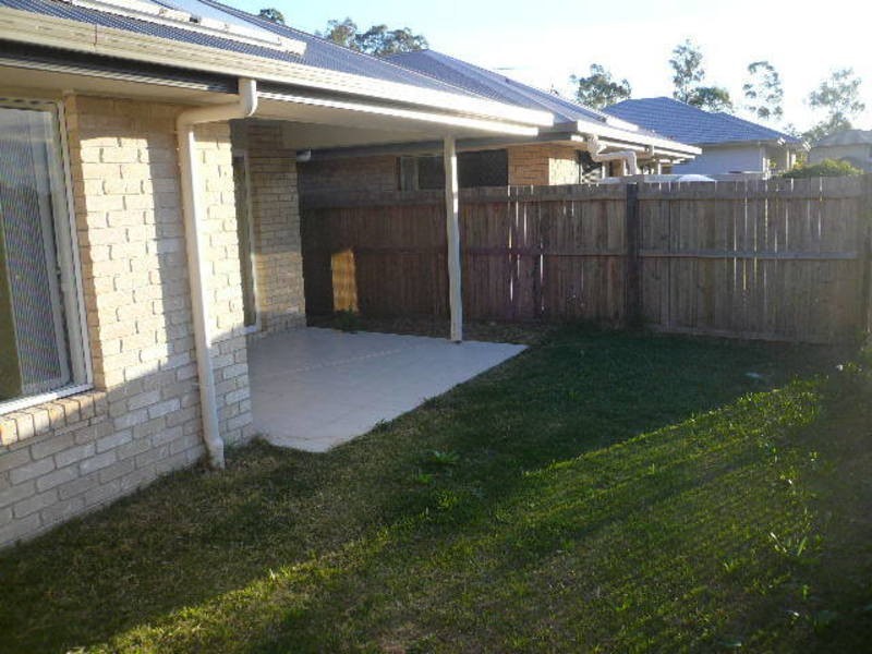 27 Mossman Parade, Waterford QLD 4133