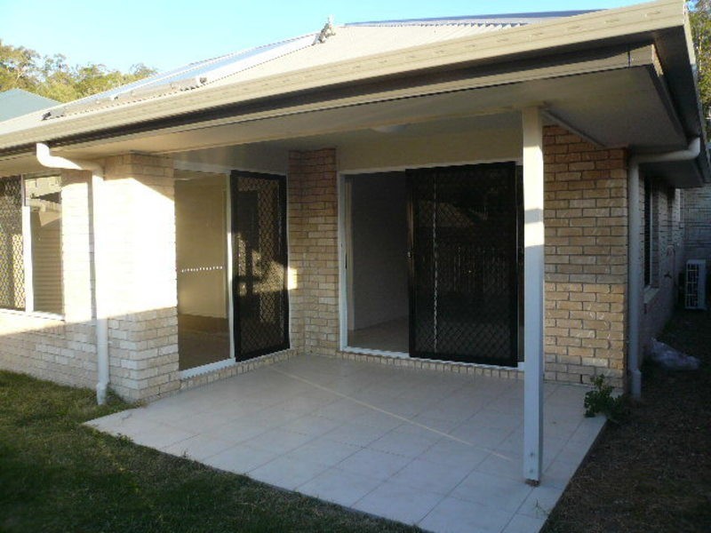 27 Mossman Parade, Waterford QLD 4133