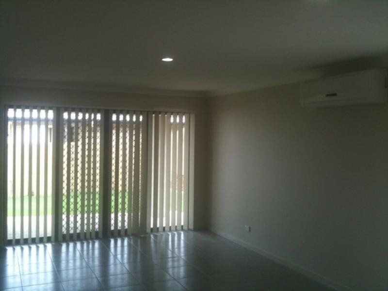 26 Aldgate Crescent, Pacific Pines QLD 4211