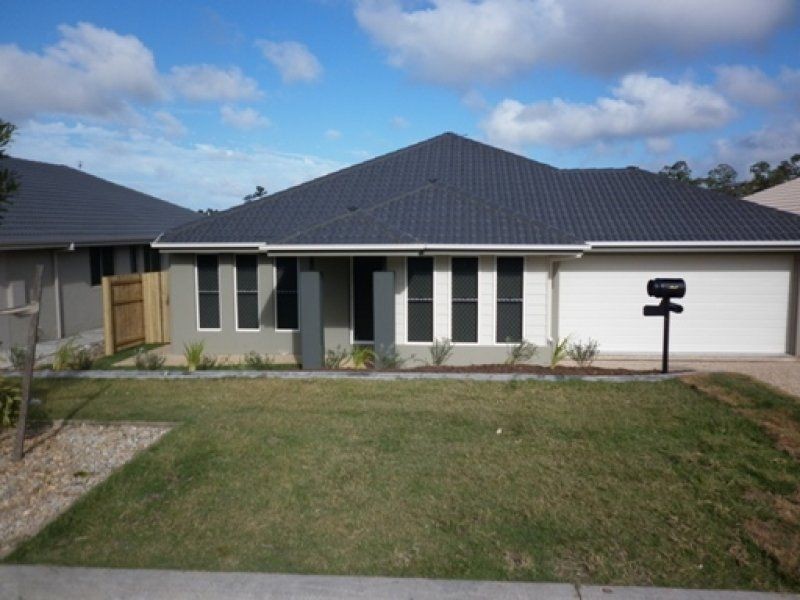 22 Hadrian Crescent, Pacific Pines QLD 4211