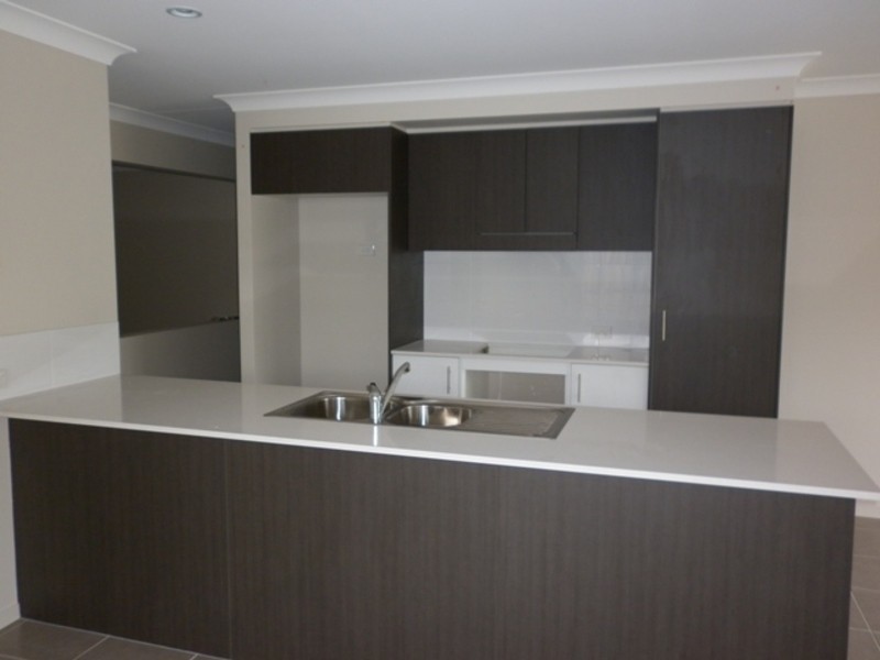 5 Sabina Street, Upper Coomera QLD 4209