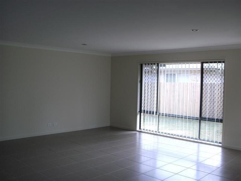 3 Hyacinth Court, Upper Caboolture QLD 4510