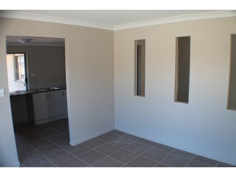 6 Kate Court, Chuwar QLD 4306