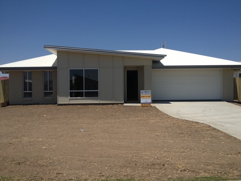 27 Gosden Drive, Dalby QLD 4405