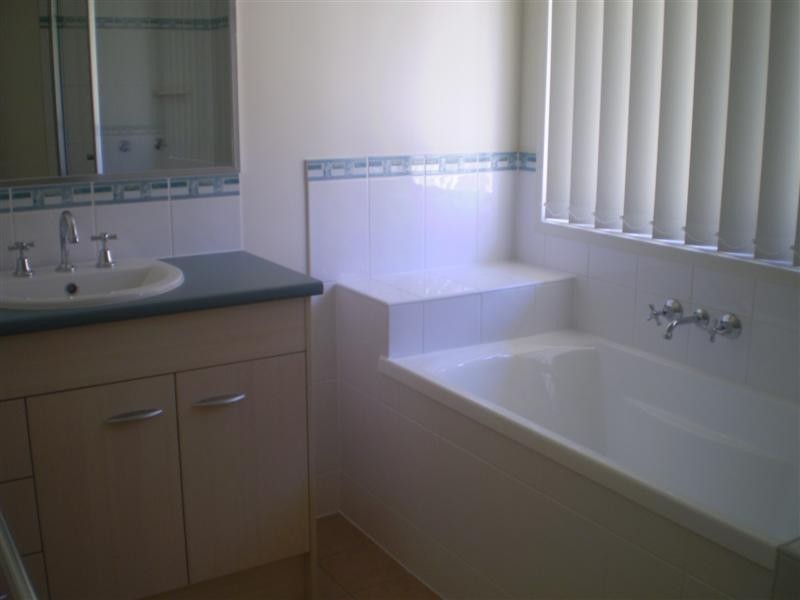 14 Sears Parade, North Lakes QLD 4509