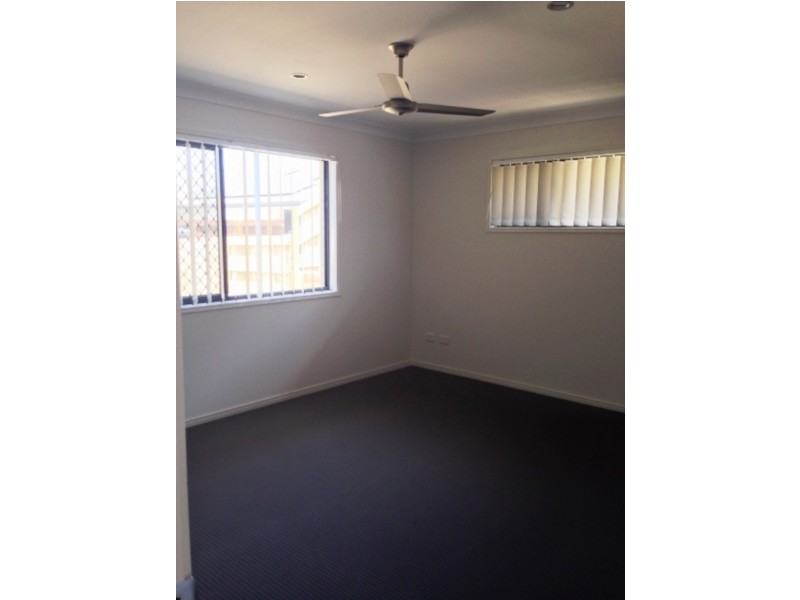 19 Cowie Street, Deebing Heights QLD 4306
