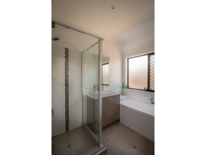 4 Helena Street, Ormeau Hills QLD 4208