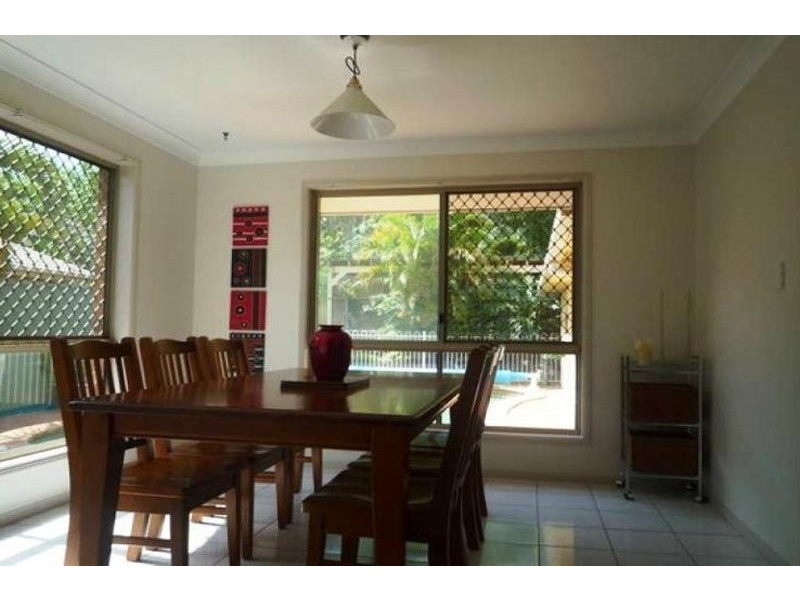 24 Kincaid Drive, Highland Park QLD 4211